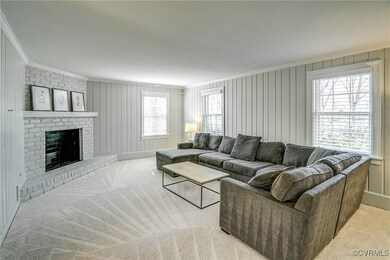 Brand new carpet, fireplace