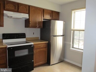 516 Willow Turn unit B, Mount Laurel, NJ 08054 - photo 4