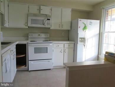 28 Trailwood Rd, Nottingham, MD 21236 - photo 5