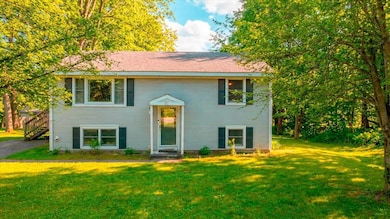 51 Drummond Ave, Waterville, ME 04901 - photo 2