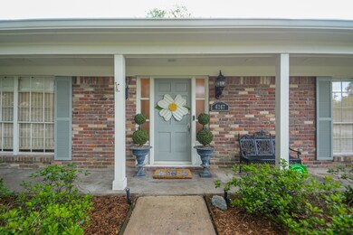 6267 Burgoyne Rd, Houston, TX 77057 - photo 3