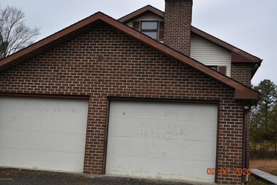 555 W 10th St, Jim Thorpe, PA 18229 - photo 3