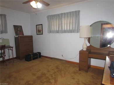 938 Sequoia Ave, Asheboro, NC 27205 - photo 6