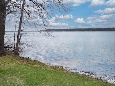 SLOPES TO LAKE