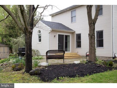 911 Shamrock Ct, Royersford, PA 19468 - photo 3