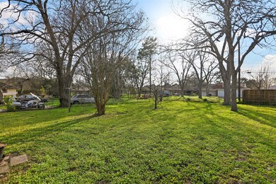 4435 Castor St, Houston, TX 77022 - photo 5