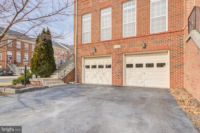 22065 Avonworth Square, Broadlands, VA 20148 - photo 5