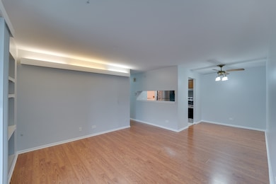 365 Grissom Ln unit 365, Hoffman Estates, IL 60169 - photo 3