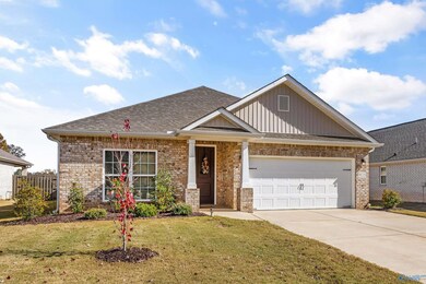 9135 Monteagle Blvd, Owens Cross Roads, AL 35763 - photo 3