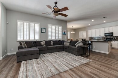 8Living Room-SMALL