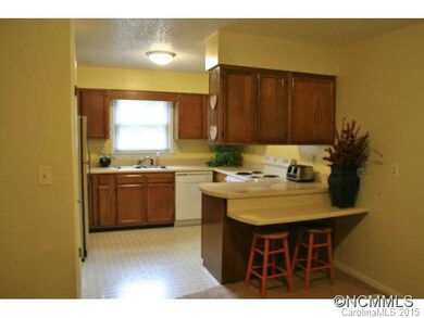 Spacious Kitchen with Bar