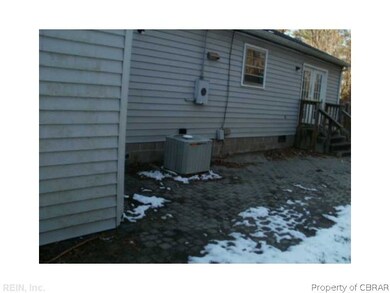 4734 Hickory Fork Rd, Gloucester, VA 23061 - photo 2