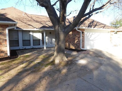 3708 Westview Dr, Bedford, TX 76021 - photo 3