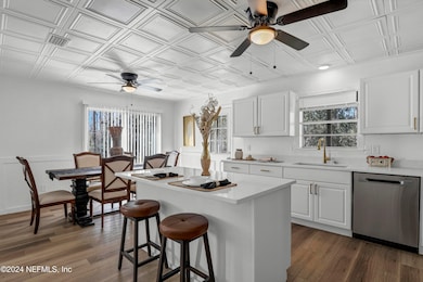 01 Kitchen