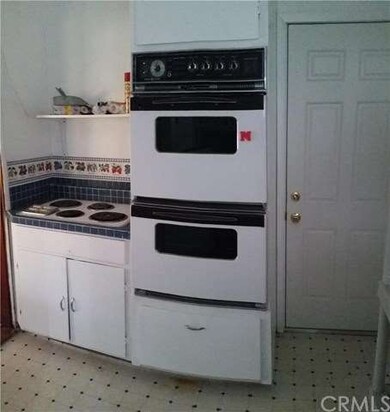 Double oven and electric cook top