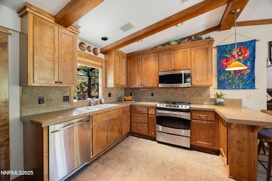 46-web-or-mls-334 Barrette Dr-13