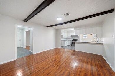 3203 Areba St, Houston, TX 77091 - photo 6