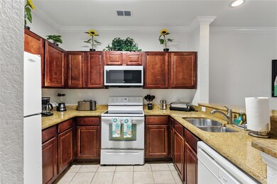 1370 Tuscan Terrace unit 2104, Davenport, FL 33896 - photo 3