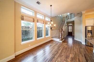 8210 Cabernet Ln, Houston, TX 77055 - photo 5