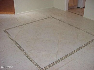 CUSTOM PATTERNED DINING ROOM FLOOR