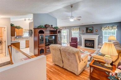 2508 Liberty Dr, Maryville, IL 62062 - photo 4