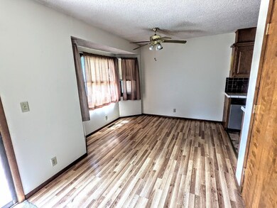 1633 N Mars St, Wichita, KS 67212 - photo 3