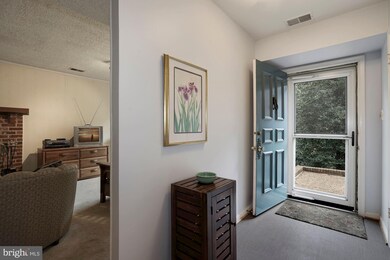 708 N Armistead St, Alexandria, VA 22312 - photo 3