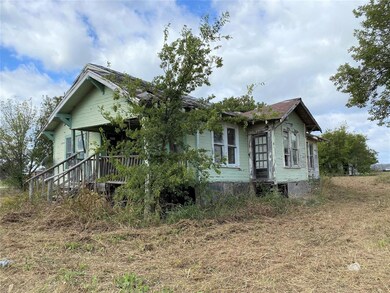 1817 County Road 310a, Cleburne, TX 76031 - photo 2