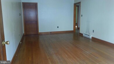 50 Independence St unit B, Berkeley Springs, WV 25411 - photo 6