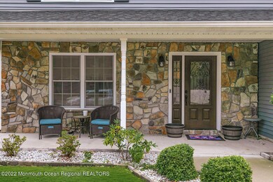 24 Duchess Ave Middletown-large-004-024-