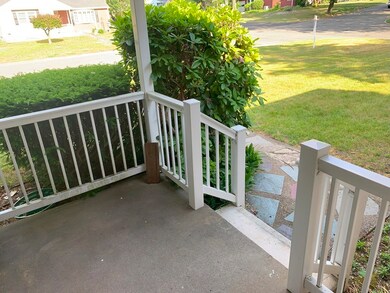 90 E Allen Ridge Rd, Springfield, MA 01118 - photo 3