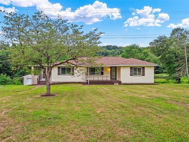 1403 Blackhawk Rd, Darlington, PA 16115 - photo 4