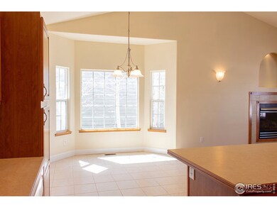 Dining Room/ Bay window
