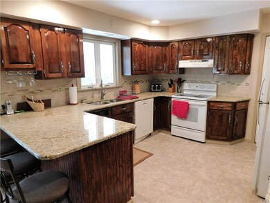 4520 Quarry St, Whitehall, PA 18052 - photo 4