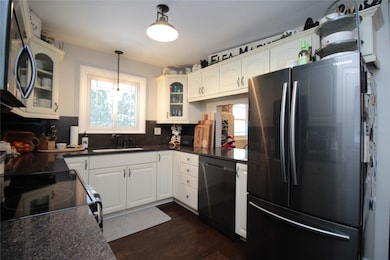 647 W Chenango Rd, Binghamton, NY 13905 - photo 7