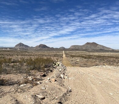 Main Road in Cielo Vista