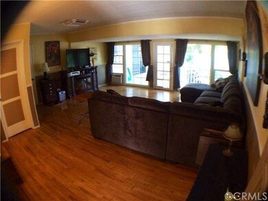 Living Room (new windows). 