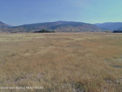 2020 Cherry Grove Ln, Victor, ID 83455 - photo 4