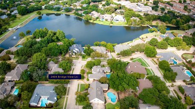 Gorgeous Refreshed two-story home in Willow Bend L