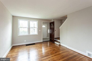 5512 C St SE, Washington, DC 20019 - photo 3