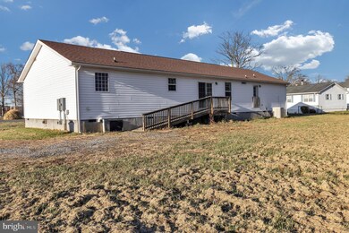 458 Lake Dr, Colonial Beach, VA 22443 - photo 3