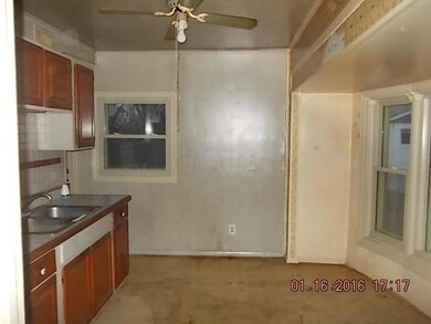 3272 E 12th Ave_listing photos 008