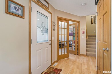 4616 N Sturdevant St, Davenport, IA 52806 - photo 3