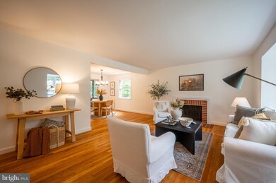 5909 Kelley Ct, Alexandria, VA 22312 - photo 4