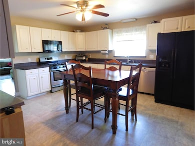 28 Center Ave, Burlington, NJ 08016 - photo 7