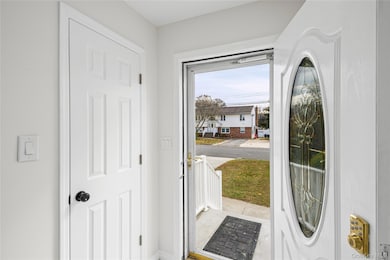 1568 7th St, West Babylon, NY 11704 - photo 2