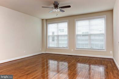 42713 Ashburn Tillett Dr, Broadlands, VA 20148 - photo 6