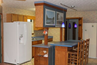 1304 E Jefferson St, Americus, GA 31709 - photo 3