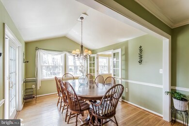 2332 N Oak St, Falls Church, VA 22046 - photo 6