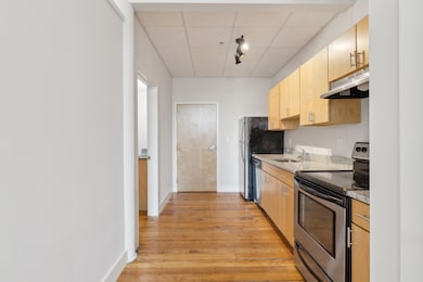 Fantastic Studio: 17-412